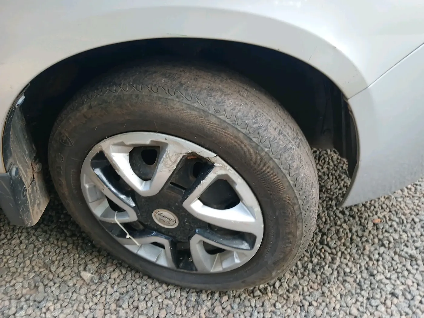 2011 Maruti Alto K10 LXI, Petrol, Manual, 1,09,249 km, tyre