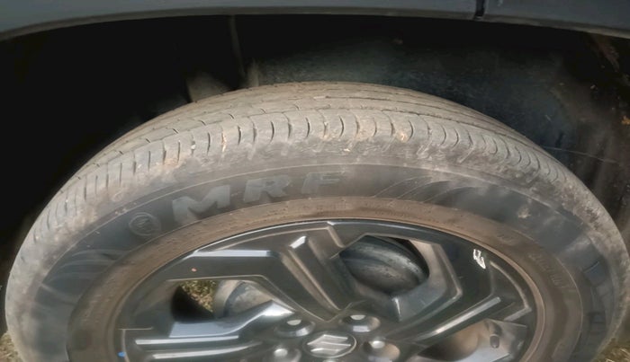 2024 Maruti BREZZA ZXI SMART HYBRID , Petrol, Manual, 17,734 km, tyre