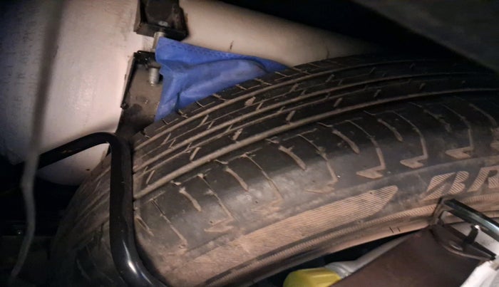 2022 Maruti Celerio VXI CNG, Petrol, Manual, 1,01,824 km, tyre