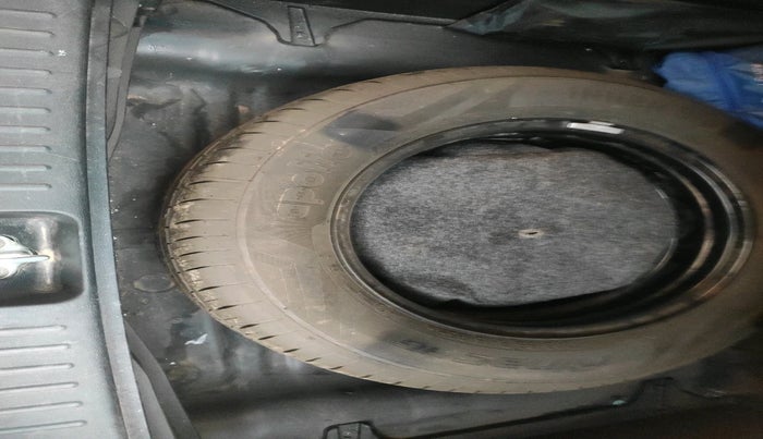 2022 Hyundai Creta SX 1.5 PETROL, Petrol, Manual, 48,471 km, tyre