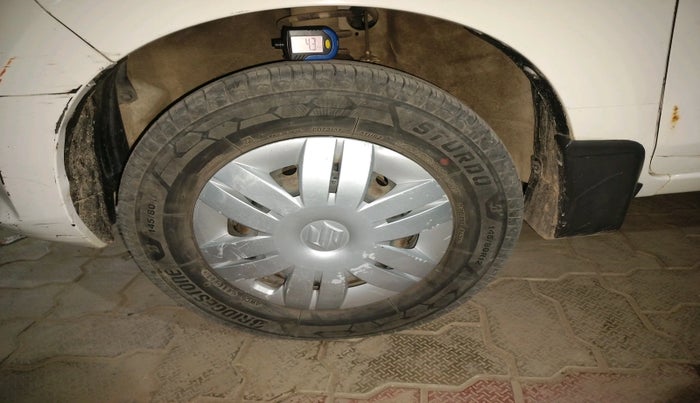 2015 Maruti Alto 800 LXI, Petrol, Manual, 37,909 km, tyre