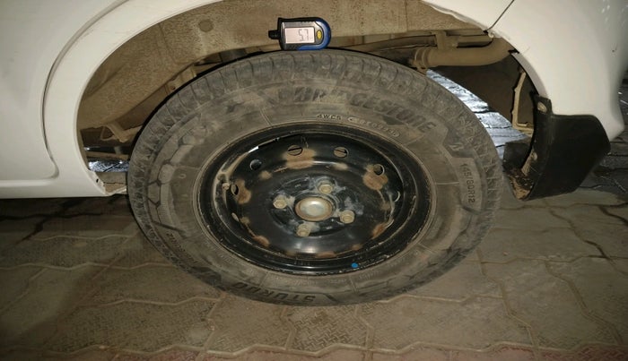 2015 Maruti Alto 800 LXI, Petrol, Manual, 37,909 km, tyre