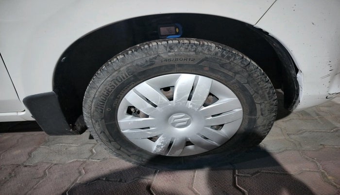 2015 Maruti Alto 800 LXI, Petrol, Manual, 37,909 km, tyre