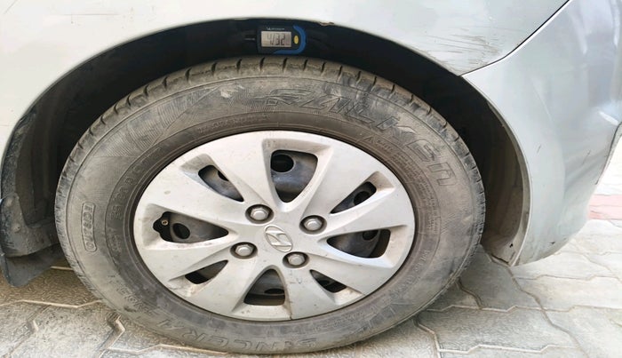 2012 Hyundai i10 MAGNA 1.1, Petrol, Manual, 85,775 km, tyre