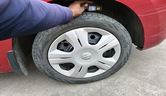 2015 Maruti Wagon R 1.0 VXI, Petrol, Manual, 1,43,967 km, tyre