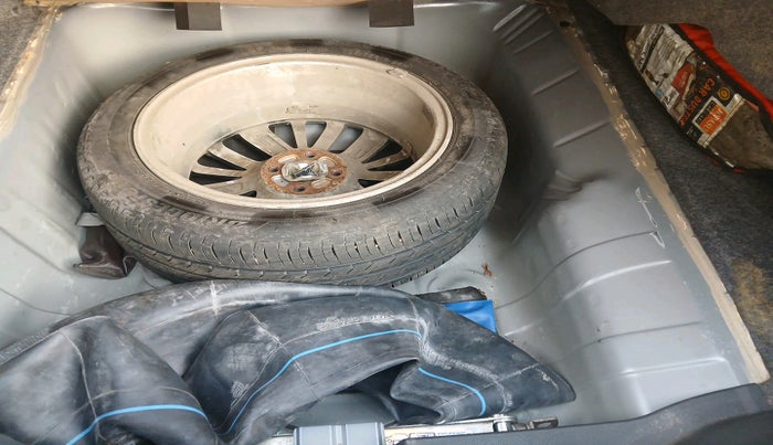 2020 Honda City 1.5L I-VTEC ZX, Petrol, Manual, 81,608 km, tyre