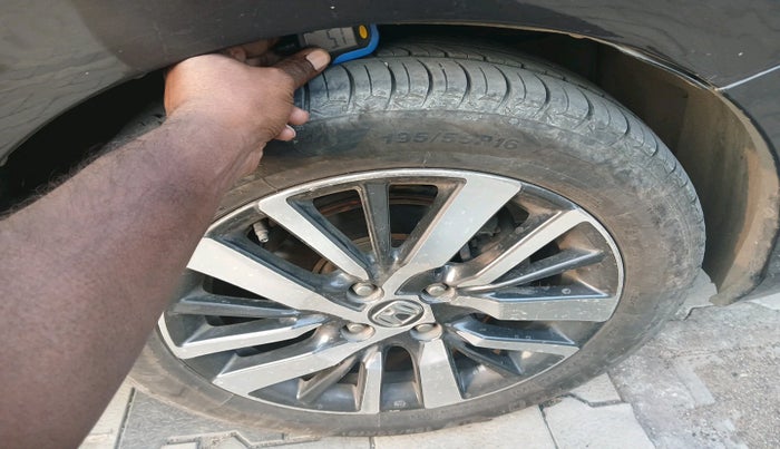 2020 Honda City 1.5L I-VTEC ZX, Petrol, Manual, 81,608 km, tyre