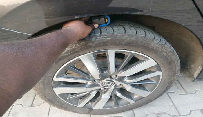 2020 Honda City 1.5L I-VTEC ZX, Petrol, Manual, 81,608 km, tyre