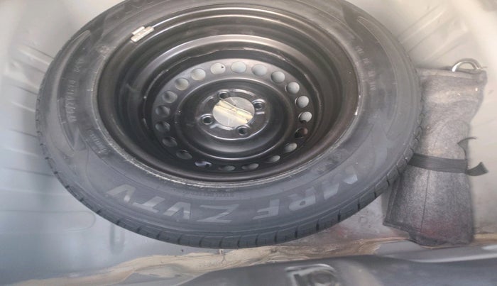 2022 Honda Amaze 1.2L I-VTEC VX CVT, Petrol, Automatic, 23,571 km, tyre