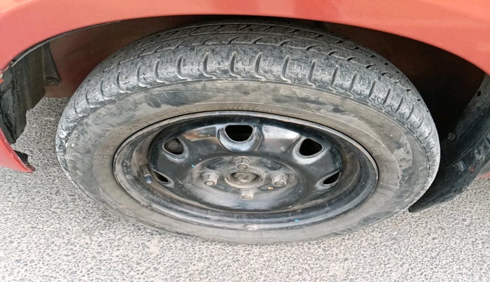 2011 Maruti Alto K10 LXI, Petrol, Manual, 76,292 km, tyre