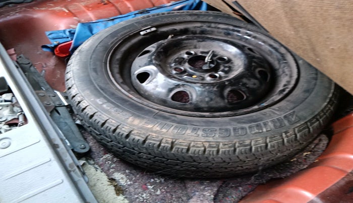 2011 Maruti Alto K10 LXI, Petrol, Manual, 76,292 km, tyre