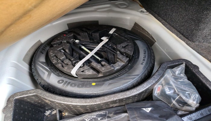 2019 Volkswagen Vento 1.2 TSI HIGHLINE PLUS AT, Petrol, Automatic, 75,104 km, tyre