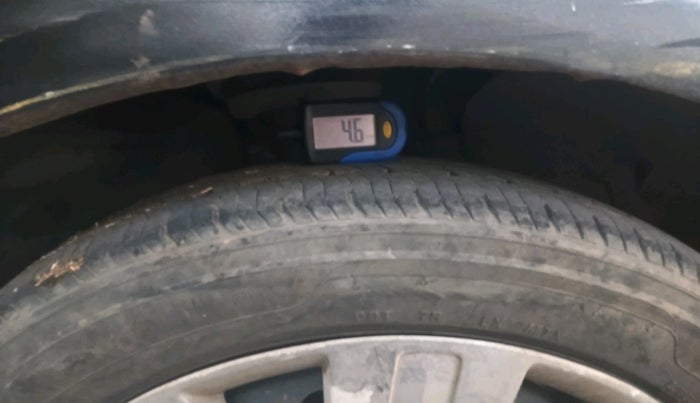 2010 Ford Figo ZXI 1.2 PETROL, Petrol, Manual, 1,24,052 km, tyre