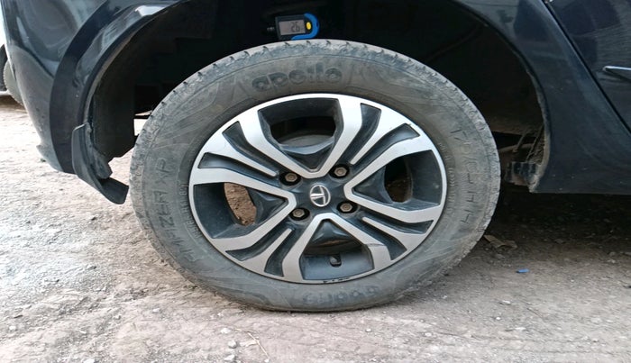 2022 Tata Tiago XT CNG, Petrol, Manual, 55,995 km, tyre