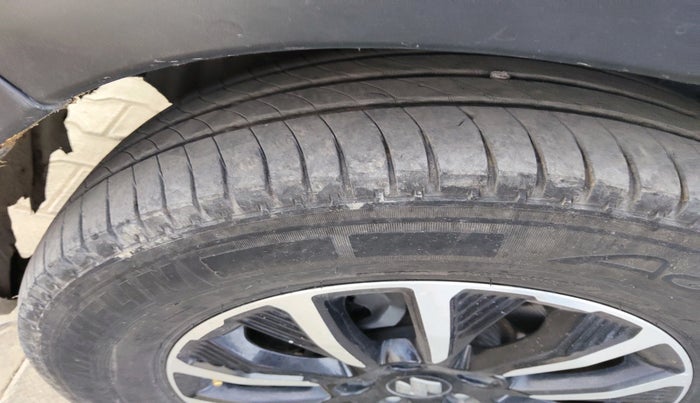 2019 Maruti Vitara Brezza ZDI AMT, Diesel, Automatic, 1,47,817 km, tyre