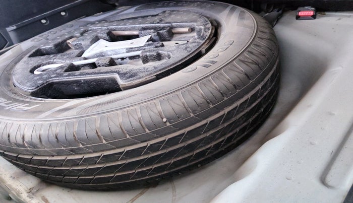 2019 Maruti Vitara Brezza ZDI AMT, Diesel, Automatic, 1,47,817 km, tyre