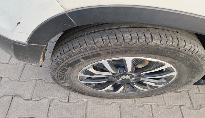 2019 Maruti Vitara Brezza ZDI AMT, Diesel, Automatic, 1,47,817 km, tyre