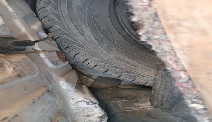 2018 Renault Kwid RXT 1.0, Petrol, Manual, 71,592 km, tyre