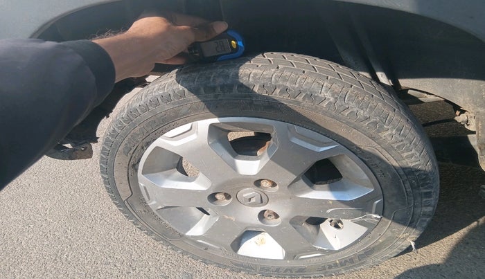 2018 Renault Kwid RXT 1.0, Petrol, Manual, 71,592 km, tyre