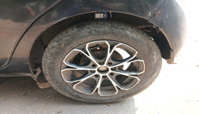 2013 Chevrolet Beat LS PETROL, Petrol, Manual, 78,777 km, tyre