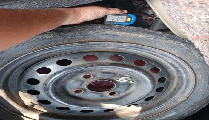 2018 Maruti Wagon R 1.0 VXI, Petrol, Manual, 65,797 km, tyre