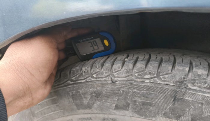 2011 Maruti Swift Dzire VXI, Petrol, Manual, 1,57,390 km, tyre