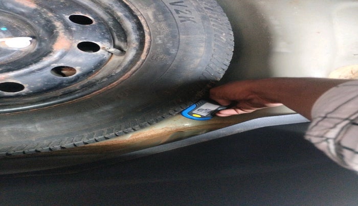 2013 Maruti Swift VXI, Petrol, Manual, 41,210 km, tyre