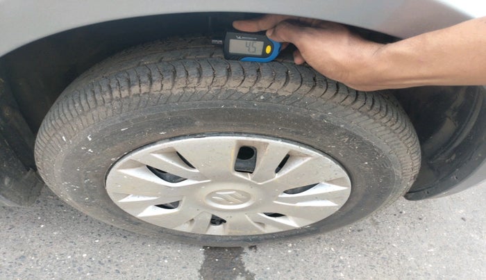 2013 Maruti Swift VXI, Petrol, Manual, 41,210 km, tyre