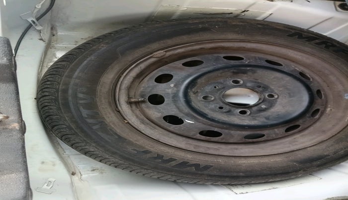 2016 Tata Tiago XZ PETROL, Petrol, Manual, 74,955 km, tyre