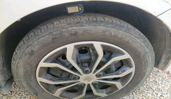 2016 Tata Tiago XZ PETROL, Petrol, Manual, 74,955 km, tyre