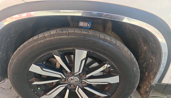 2019 MG HECTOR SHARP 2.0 DIESEL, Diesel, Manual, 85,840 km, tyre