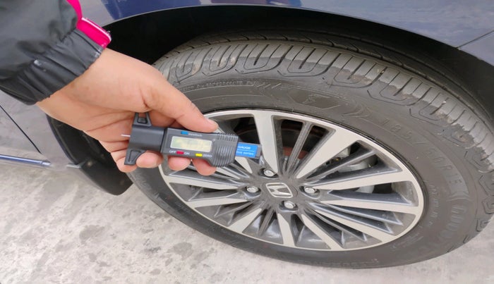 2025 Honda Amaze ZX 1.2 Petrol MT, Petrol, Manual, 3,247 km, tyre