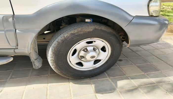 2012 Tata Safari 4X2 LX DICOR, Diesel, Manual, 1,27,360 km, tyre