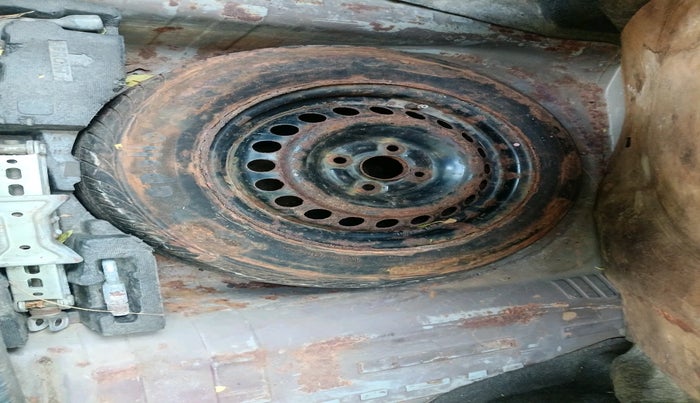 2014 Honda Amaze 1.5L I-DTEC S, Diesel, Manual, 95,276 km, tyre