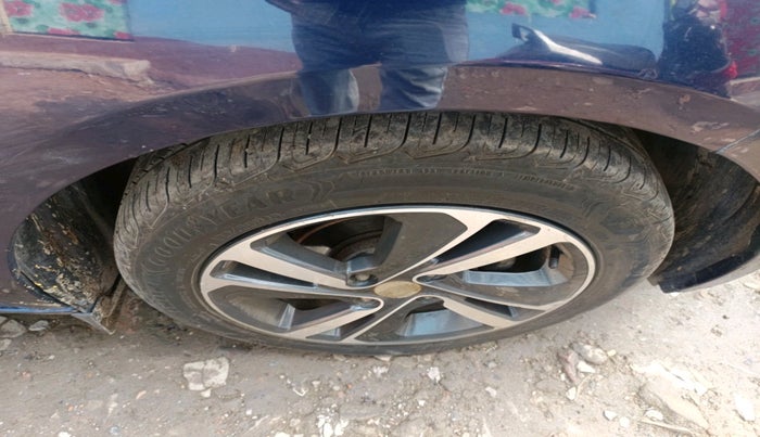 2022 Tata ALTROZ XZA PLUS, Petrol, Automatic, 33,329 km, tyre