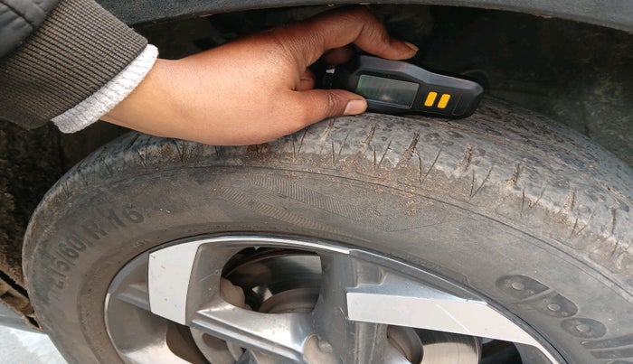 2019 Hyundai VENUE SX PLUS 1.0 TURBO DCT, Petrol, Automatic, 48,241 km, tyre