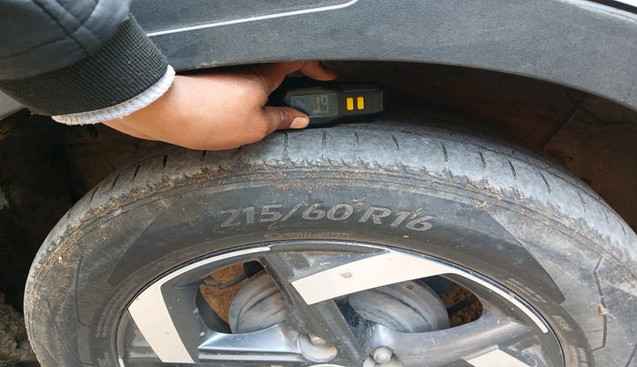 2019 Hyundai VENUE SX PLUS 1.0 TURBO DCT, Petrol, Automatic, 48,241 km, tyre