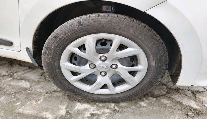 2017 Hyundai Grand i10 MAGNA 1.2 KAPPA VTVT, Petrol, Manual, 71,113 km, tyre