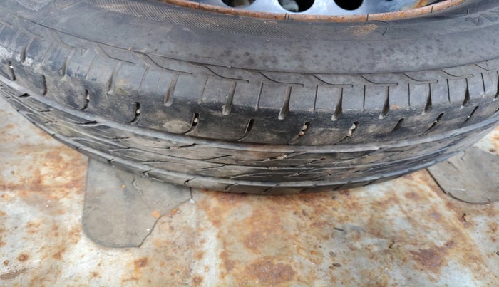 2016 Hyundai Xcent BASE 1.1, Diesel, Manual, 39,564 km, tyre