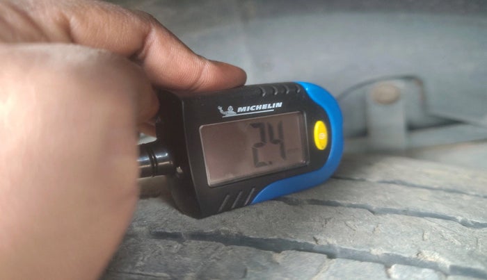 2015 Mahindra XUV500 W10, Diesel, Manual, 89,317 km, tyre