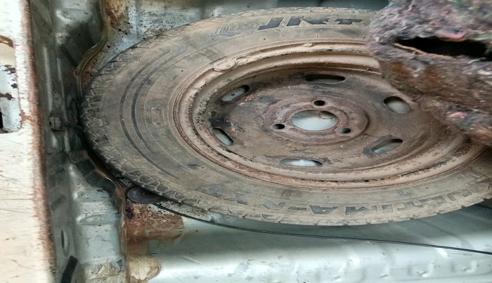 2018 Renault Kwid RXT 0.8 (O), Petrol, Manual, 79,831 km, tyre