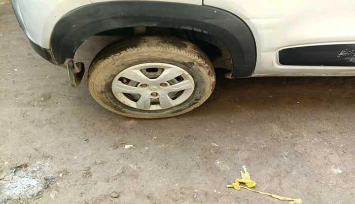 2018 Renault Kwid RXT 0.8 (O), Petrol, Manual, 79,831 km, tyre