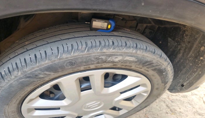 2019 Maruti Vitara Brezza VDI, Diesel, Manual, 65,770 km, tyre