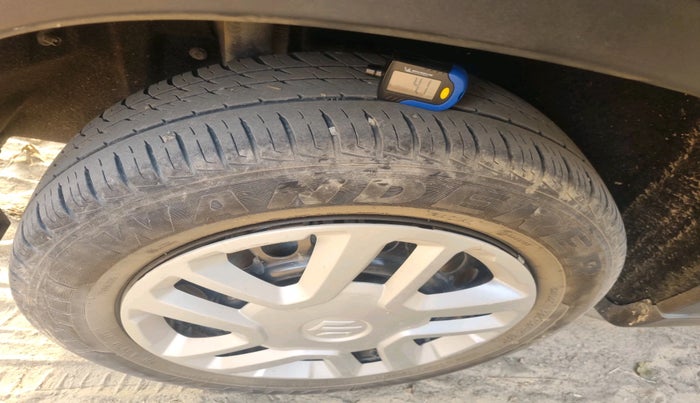 2019 Maruti Vitara Brezza VDI, Diesel, Manual, 65,770 km, tyre