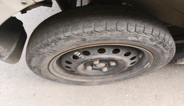 2011 Maruti Wagon R 1.0 VXI, Petrol, Manual, 51,854 km, tyre