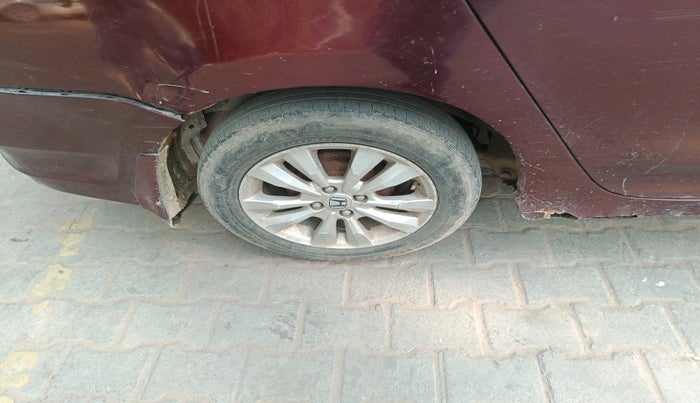 2012 Honda City 1.5L I-VTEC V MT, Petrol, Manual, 1,17,351 km, tyre