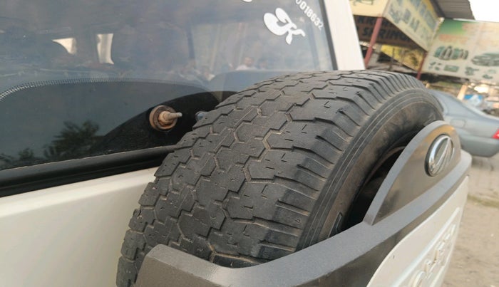 2014 Mahindra Bolero SLX BS-III, Diesel, Manual, 1,07,296 km, tyre