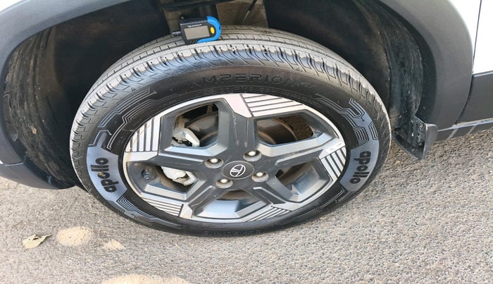 2025 Tata PUNCH EV EMPOWERED PLUS LONG RANGE 3.3, Electric, Automatic, 3,227 km, tyre