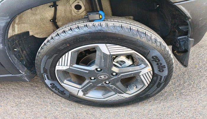 2025 Tata PUNCH EV EMPOWERED PLUS LONG RANGE 3.3, Electric, Automatic, 3,227 km, tyre