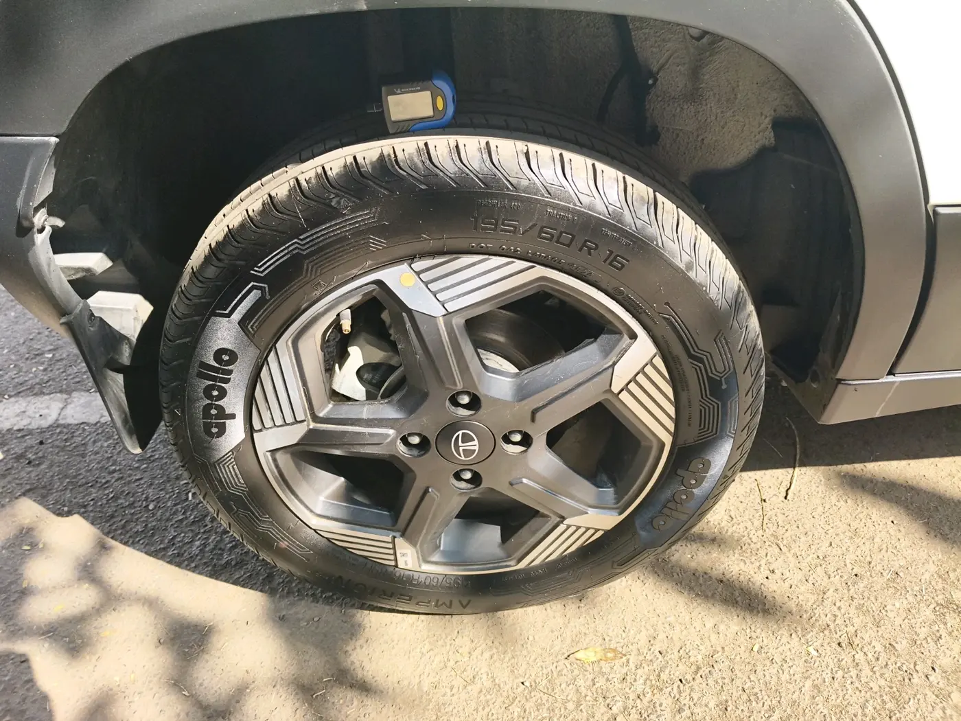2025 Tata PUNCH EV EMPOWERED PLUS LONG RANGE 3.3, Electric, Automatic, 3,227 km, tyre